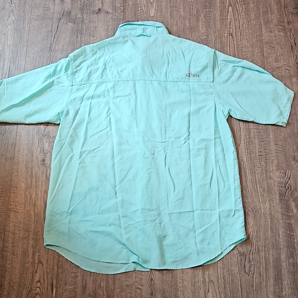 Habit Men's Medium Button Down Shirt - Picture 5 of 6